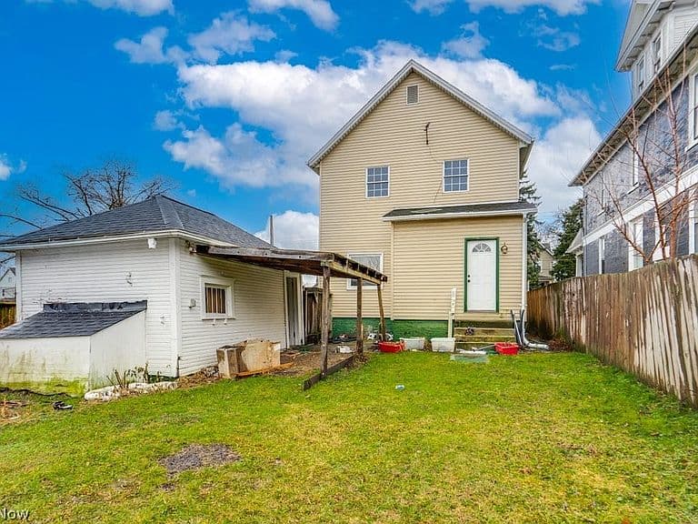 Listing photo 4