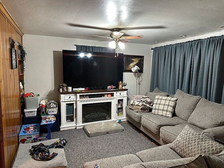 Listing photo 5