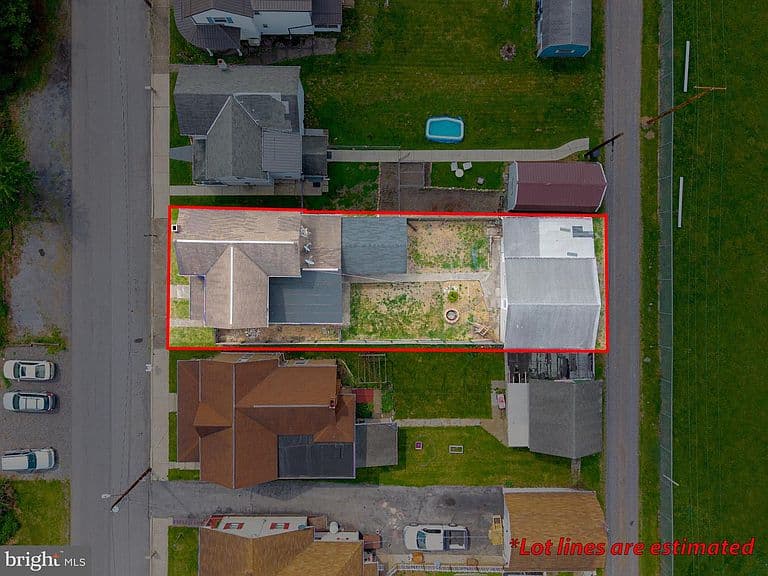 Listing photo 3