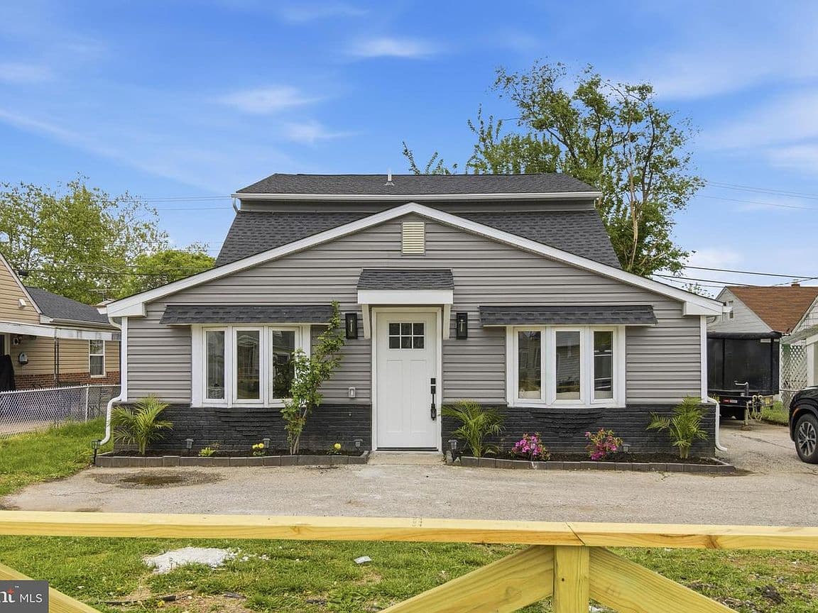 Primary listing photo