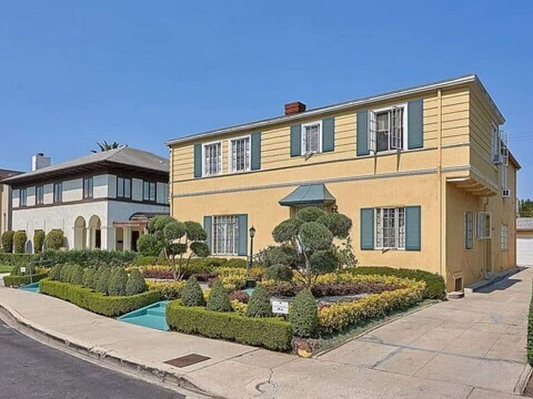 Listing photo 4