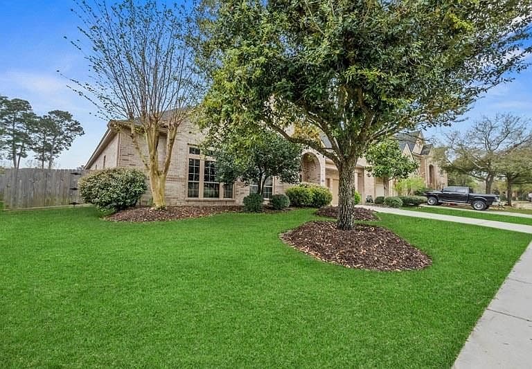 Listing photo 4