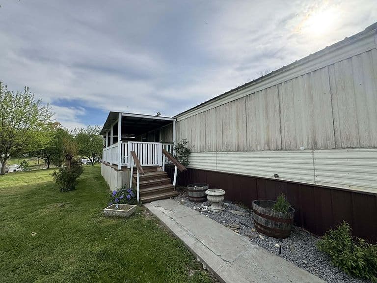 Listing photo 4