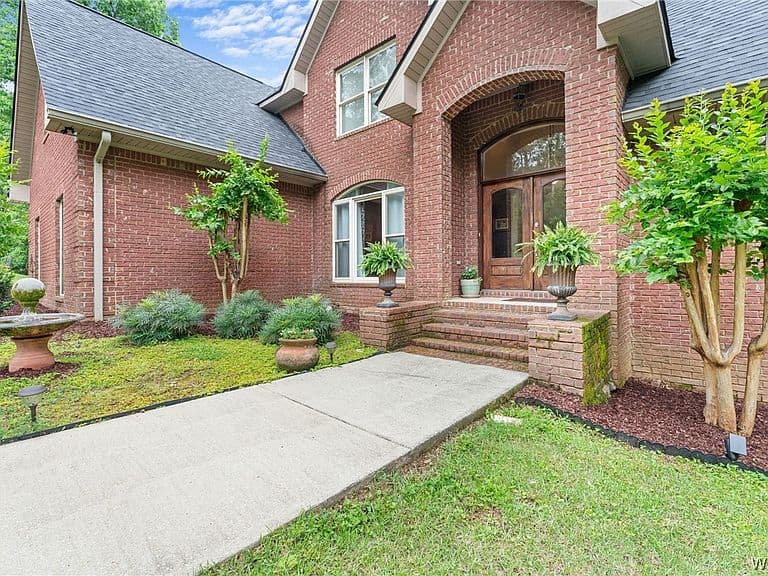 Listing photo 4