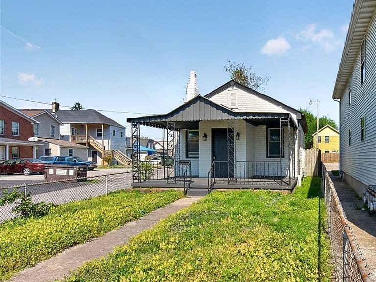 Listing photo 3