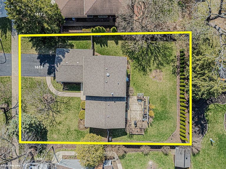Listing photo 4