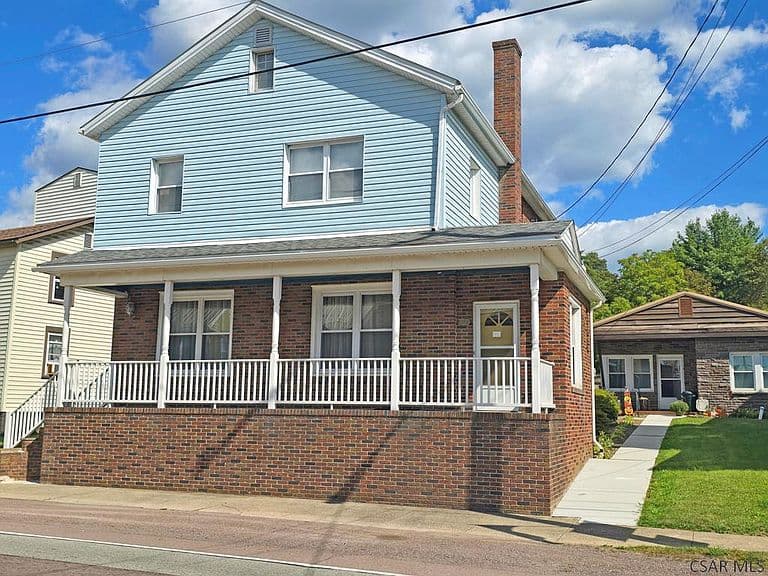 Listing photo 3