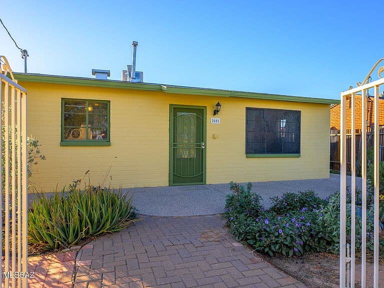 Listing photo 4