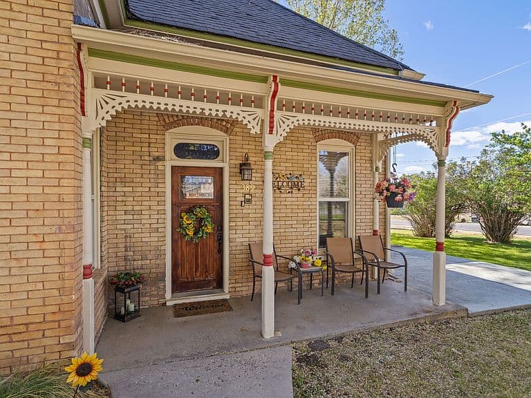 Listing photo 4