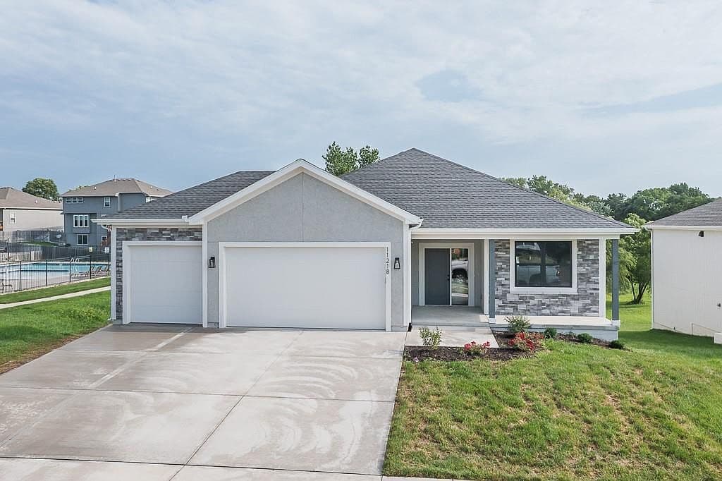 Primary listing photo
