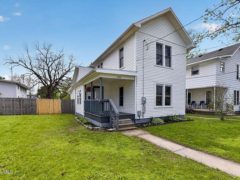 Listing photo 2