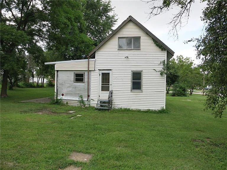 Listing photo 4