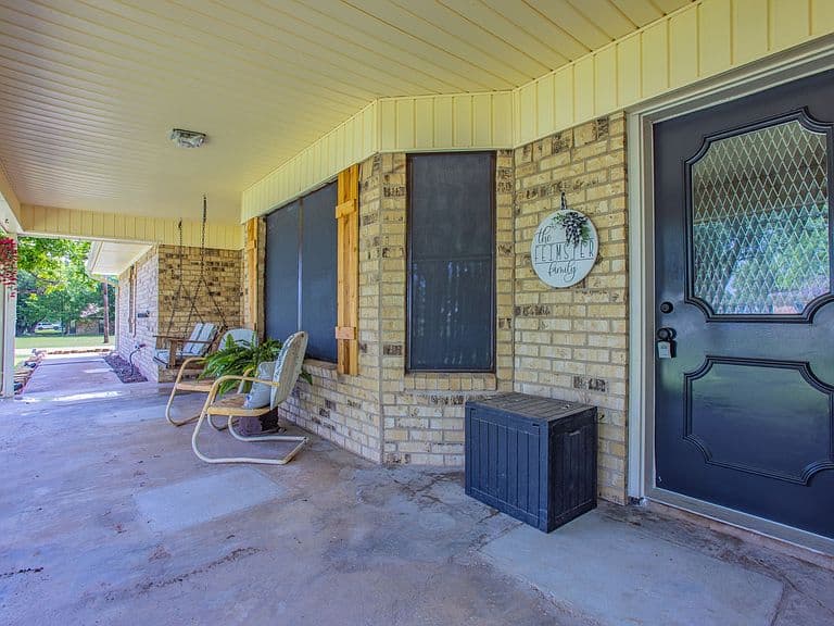 Listing photo 4