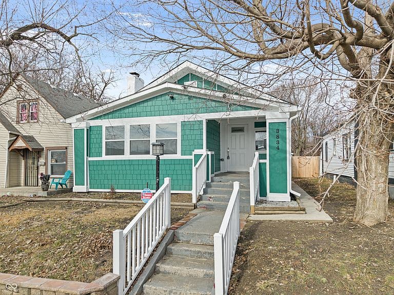 Listing photo 2