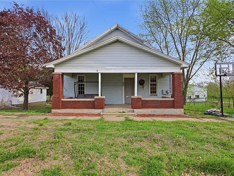 Listing photo 5