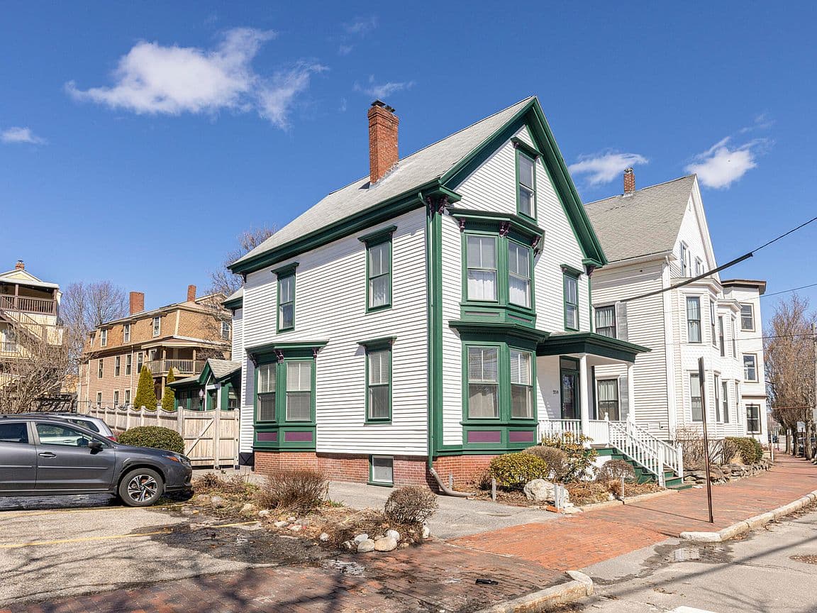 Primary listing photo