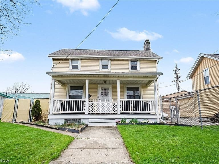 Listing photo 2