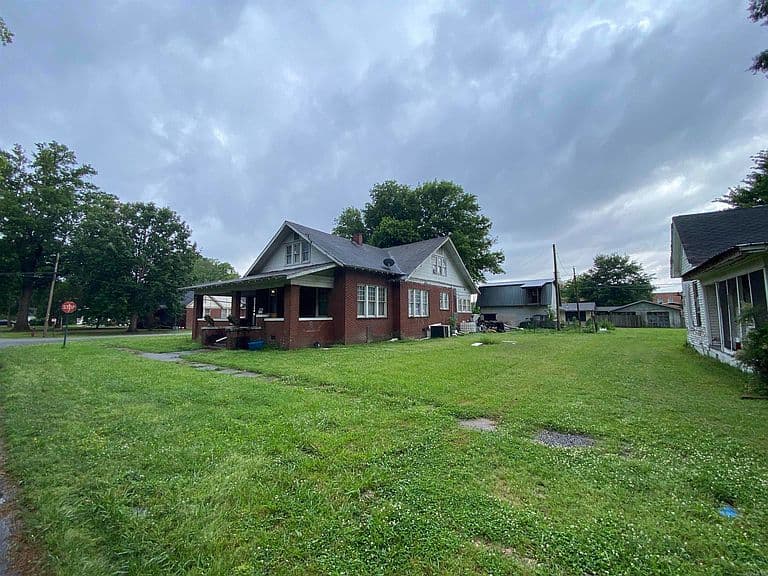 Listing photo 4