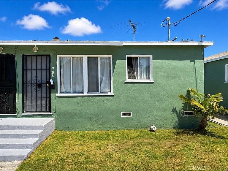 Listing photo 4