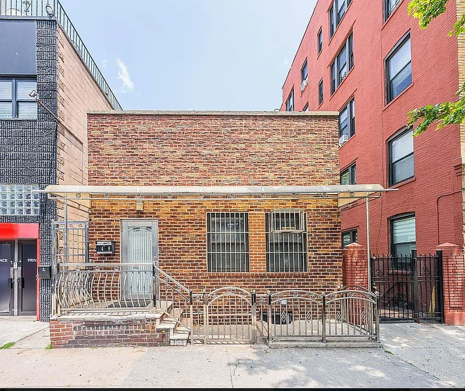 Primary listing photo