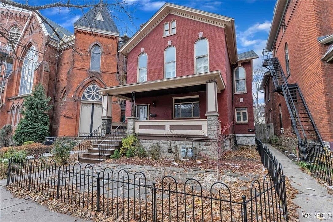 Primary listing photo