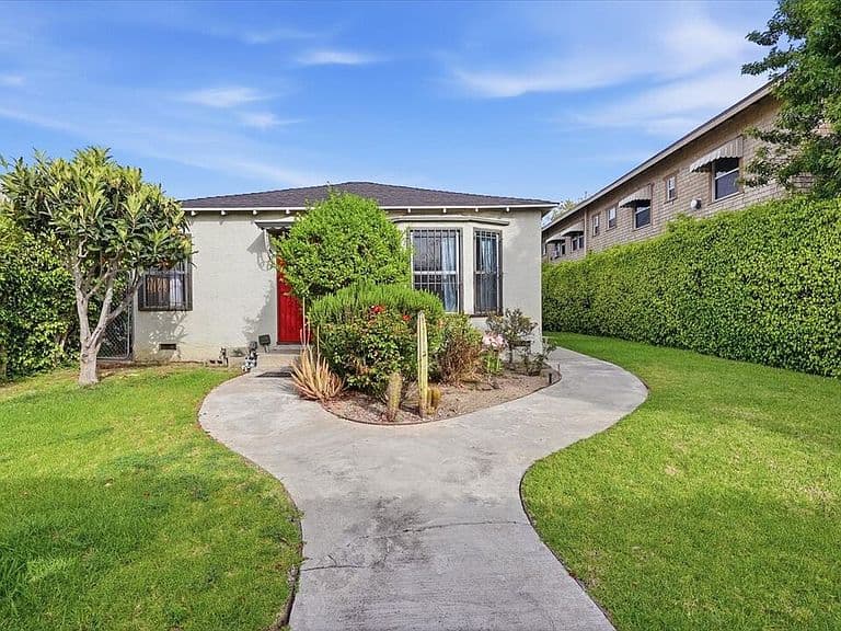 Listing photo 4