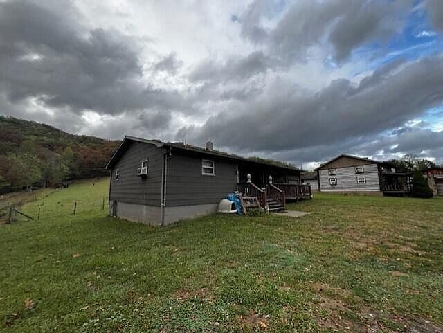 Listing photo 5