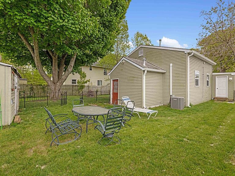 Listing photo 5