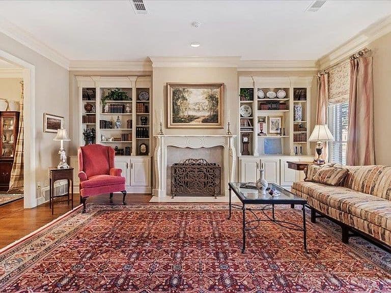 Listing photo 4