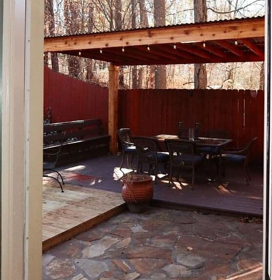 Listing photo 4