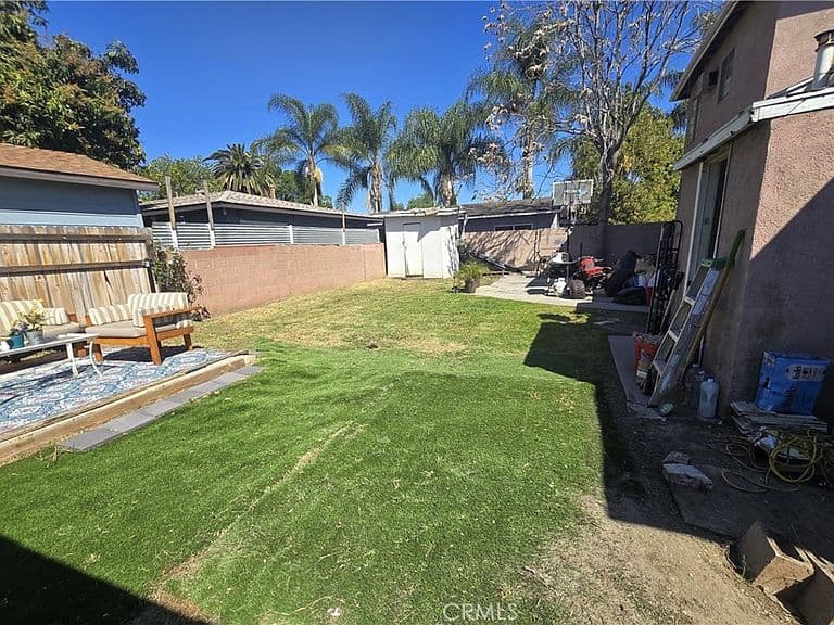 Listing photo 5