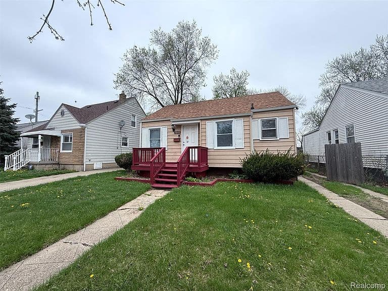 Listing photo 3