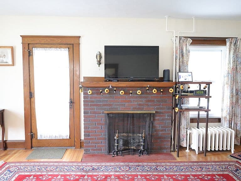 Listing photo 5