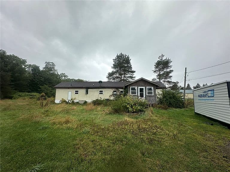 Listing photo 5