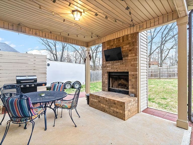 Listing photo 4