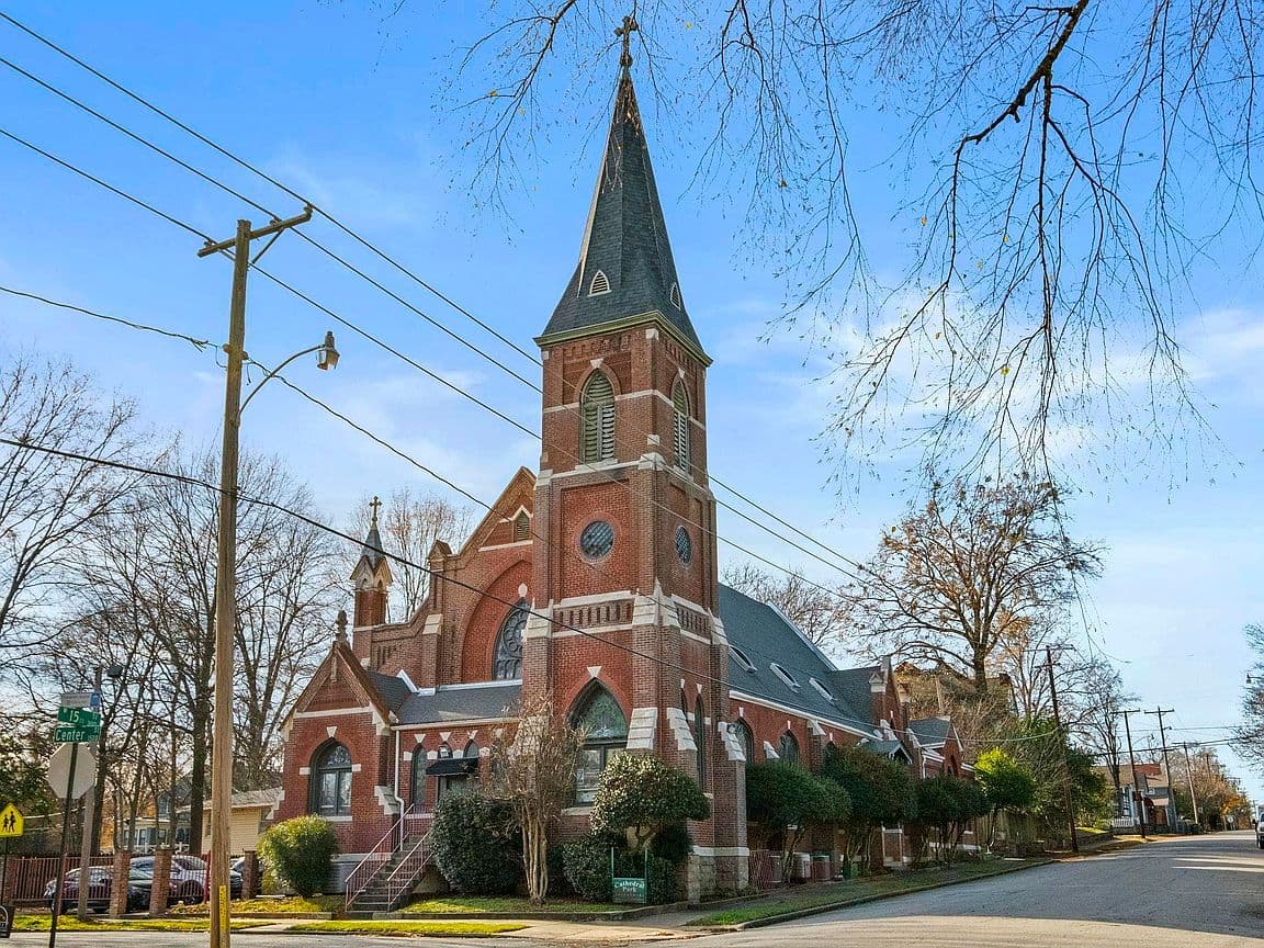 Primary listing photo
