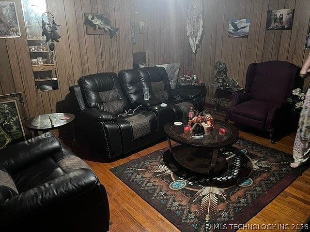 Listing photo 3