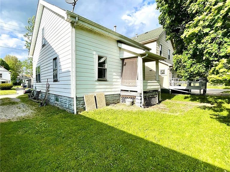 Listing photo 4