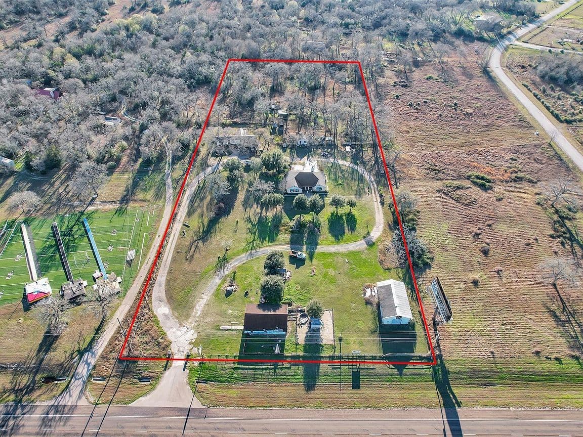 Primary listing photo