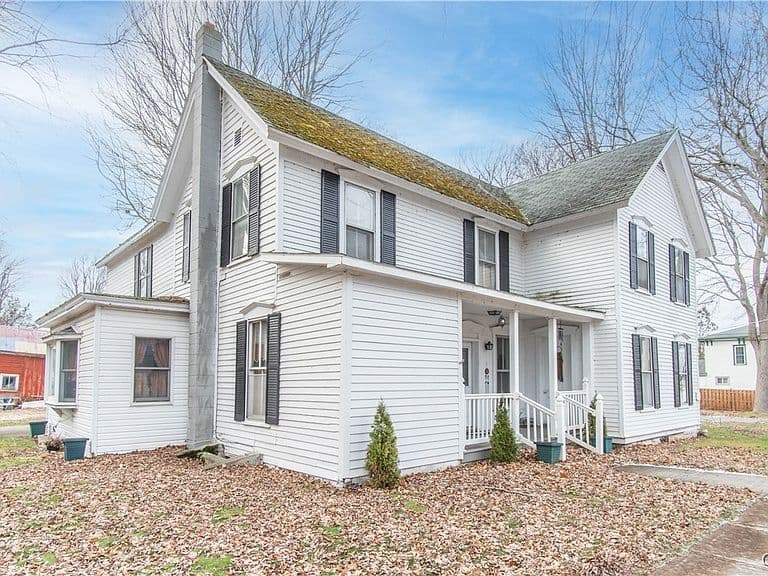 Listing photo 4