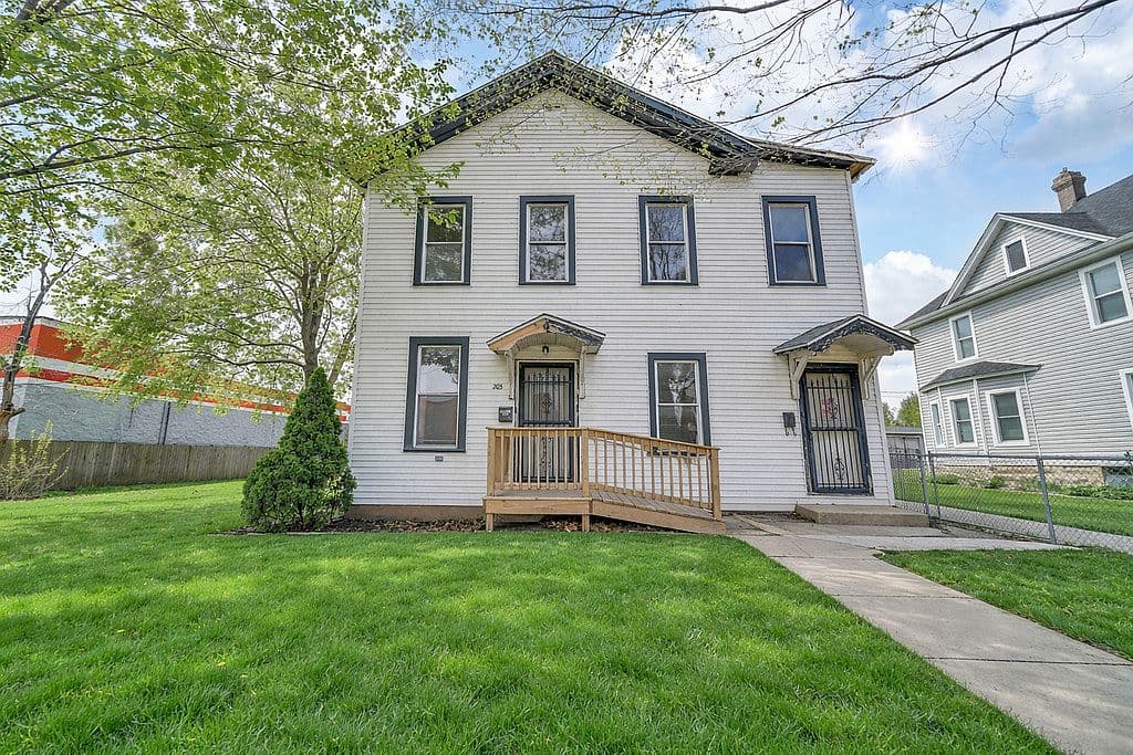 Primary listing photo