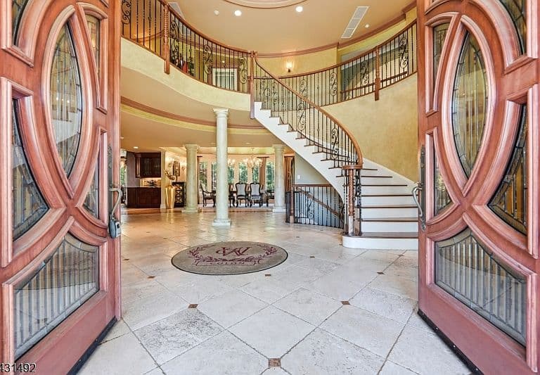 Listing photo 4