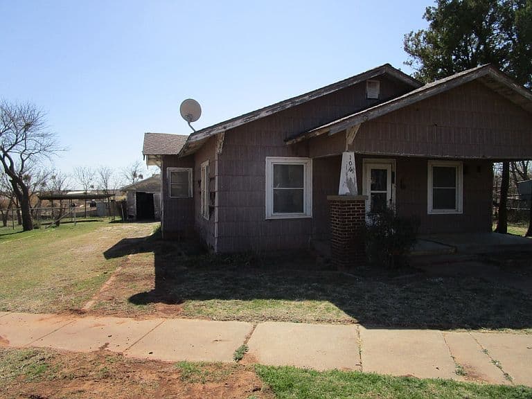 Listing photo 3