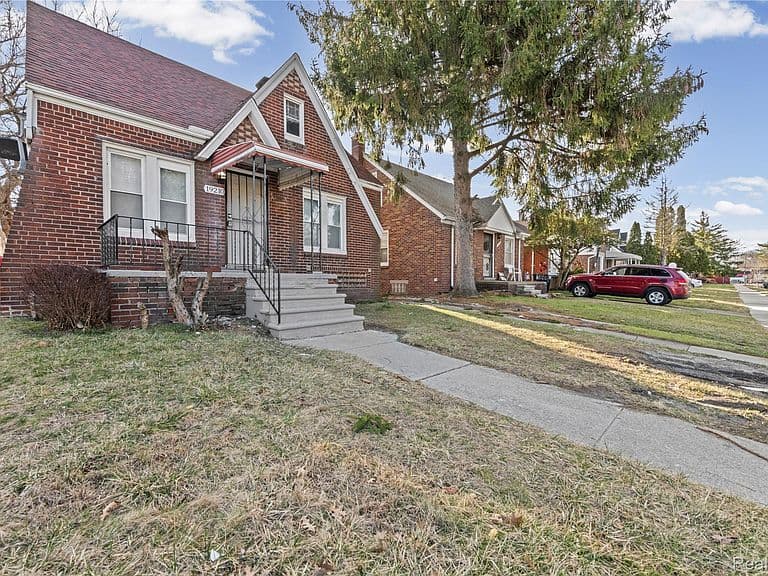 Listing photo 3