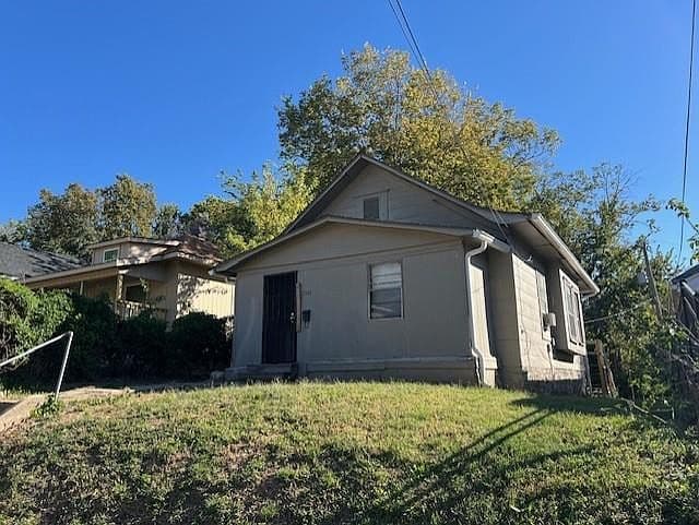 Listing photo 4