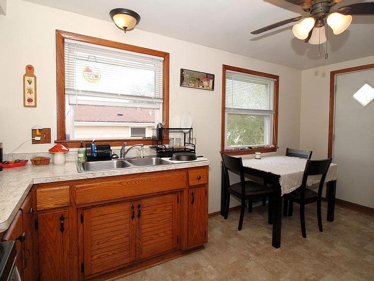 Listing photo 4