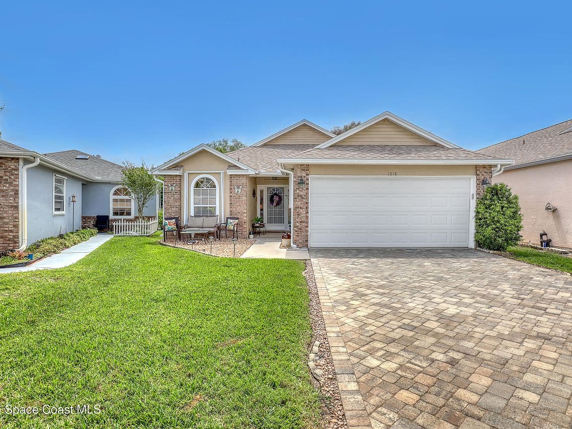 Primary listing photo