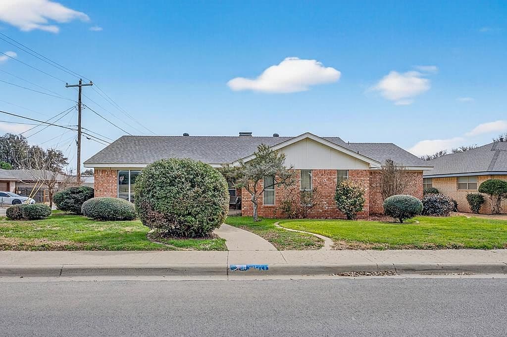 Primary listing photo