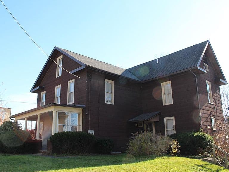 Listing photo