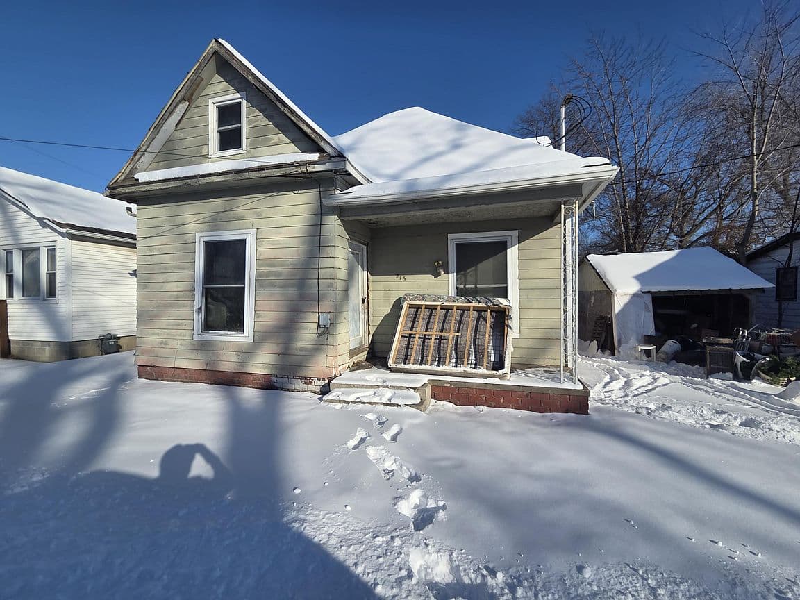Primary listing photo